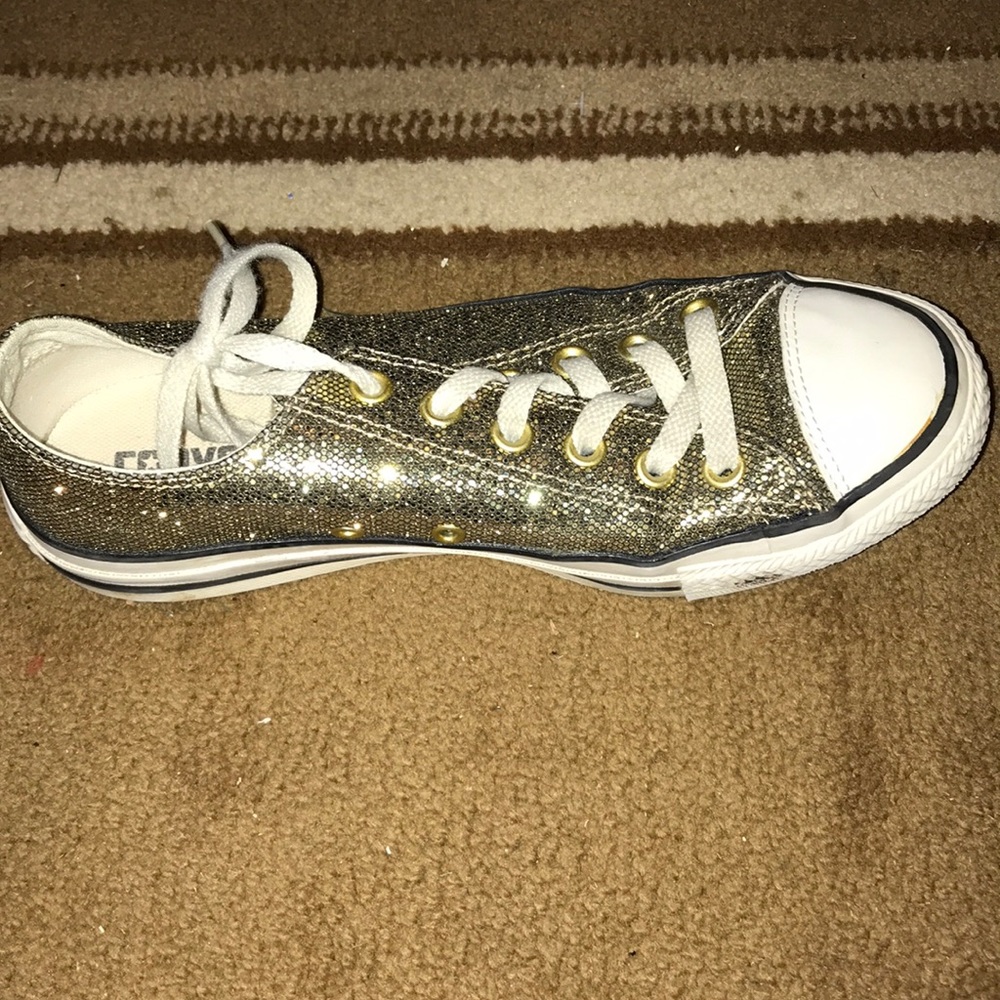 Gold sparkle converse